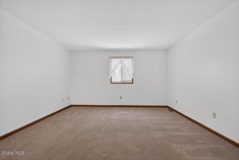 2507 Augustine Avenue Rotterdam NY 12306