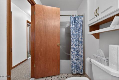 2507 Augustine Avenue Rotterdam NY 12306