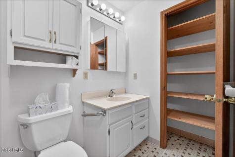 2507 Augustine Avenue Rotterdam NY 12306