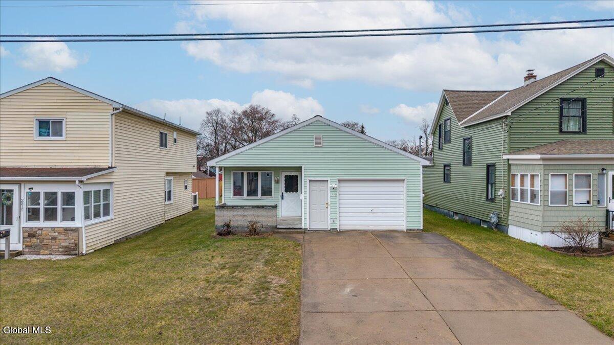 2507 Augustine Avenue Rotterdam NY 12306