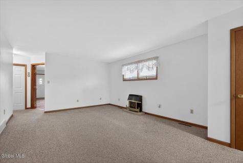 2507 Augustine Avenue Rotterdam NY 12306