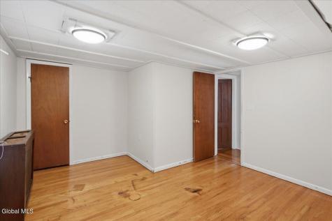 12 Kinloch Avenue Troy NY 12180