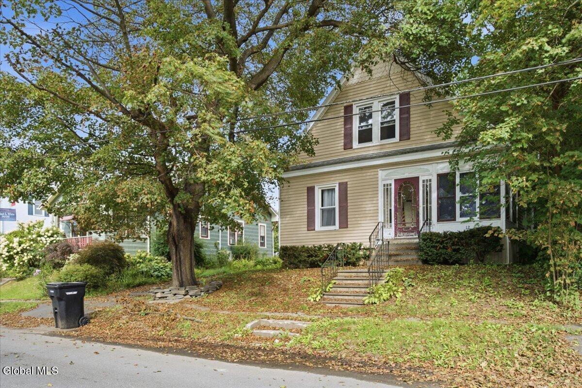 12 Kinloch Avenue Troy NY 12180