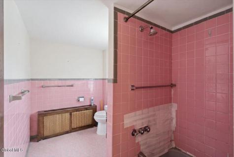 12 Kinloch Avenue Troy NY 12180