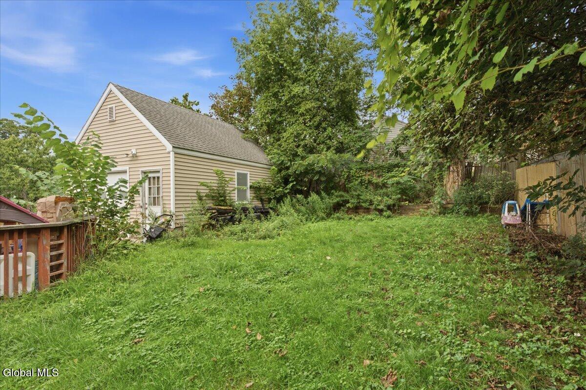 12 Kinloch Avenue Troy NY 12180
