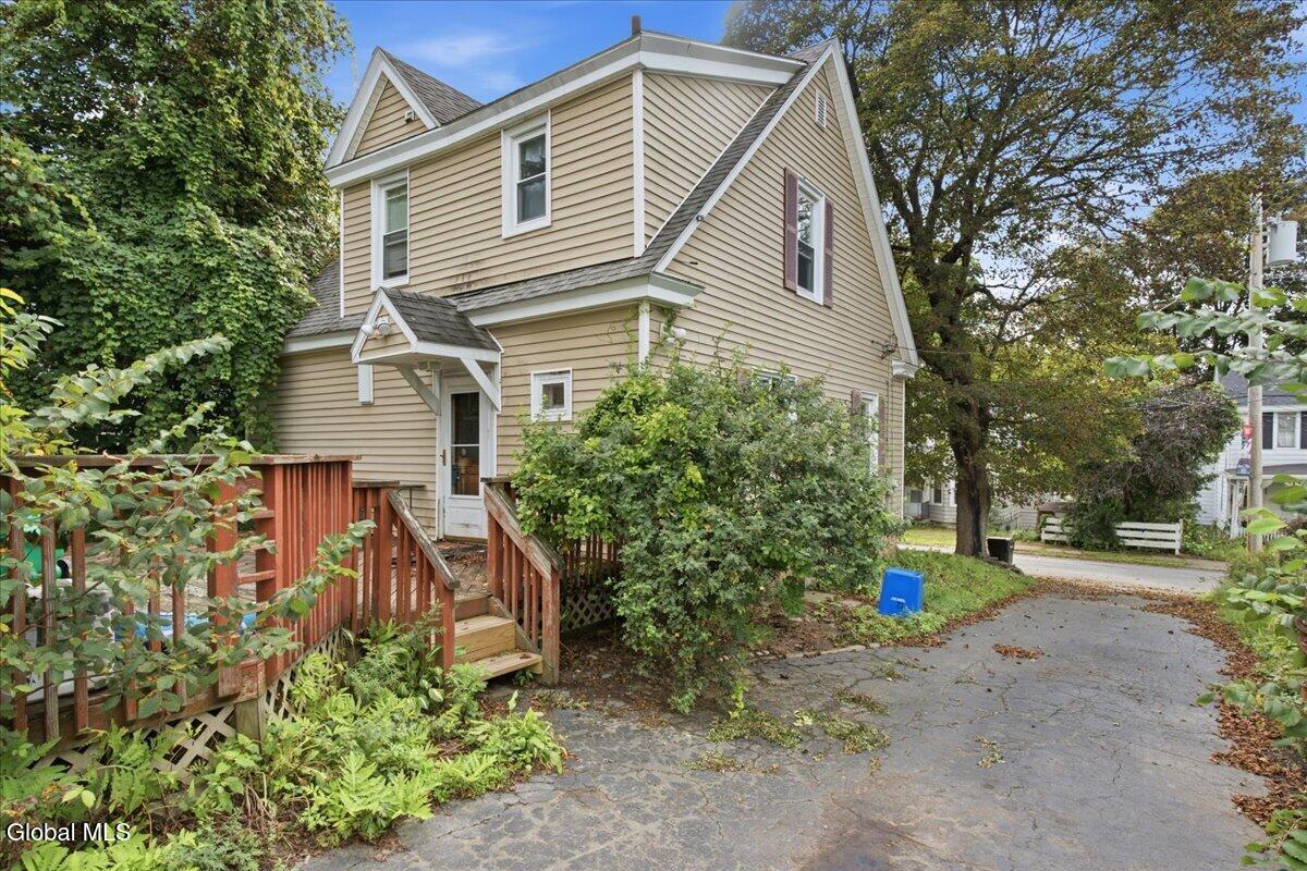 12 Kinloch Avenue Troy NY 12180