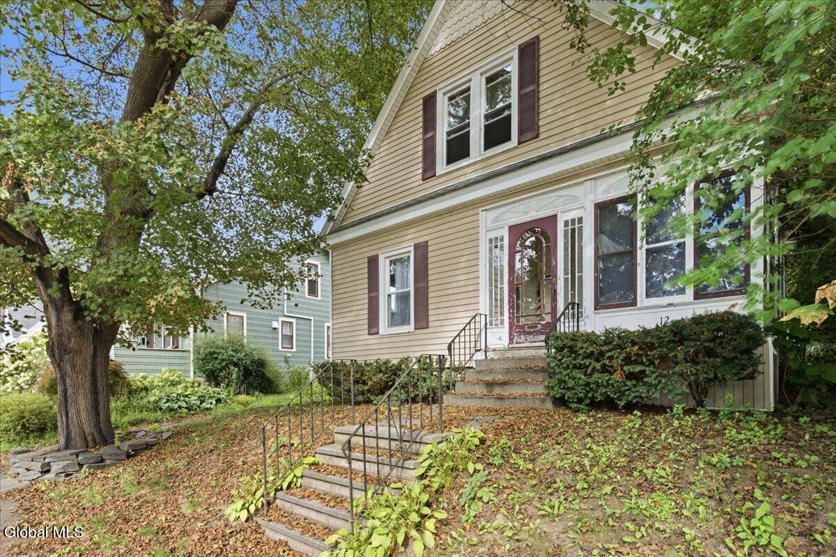 12 Kinloch Avenue Troy NY 12180