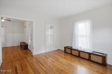 12 Kinloch Avenue Troy NY 12180
