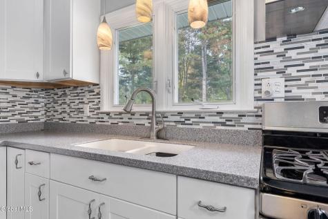 15 Scott Drive Troy NY 12180