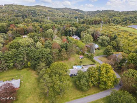 15 Scott Drive Troy NY 12180