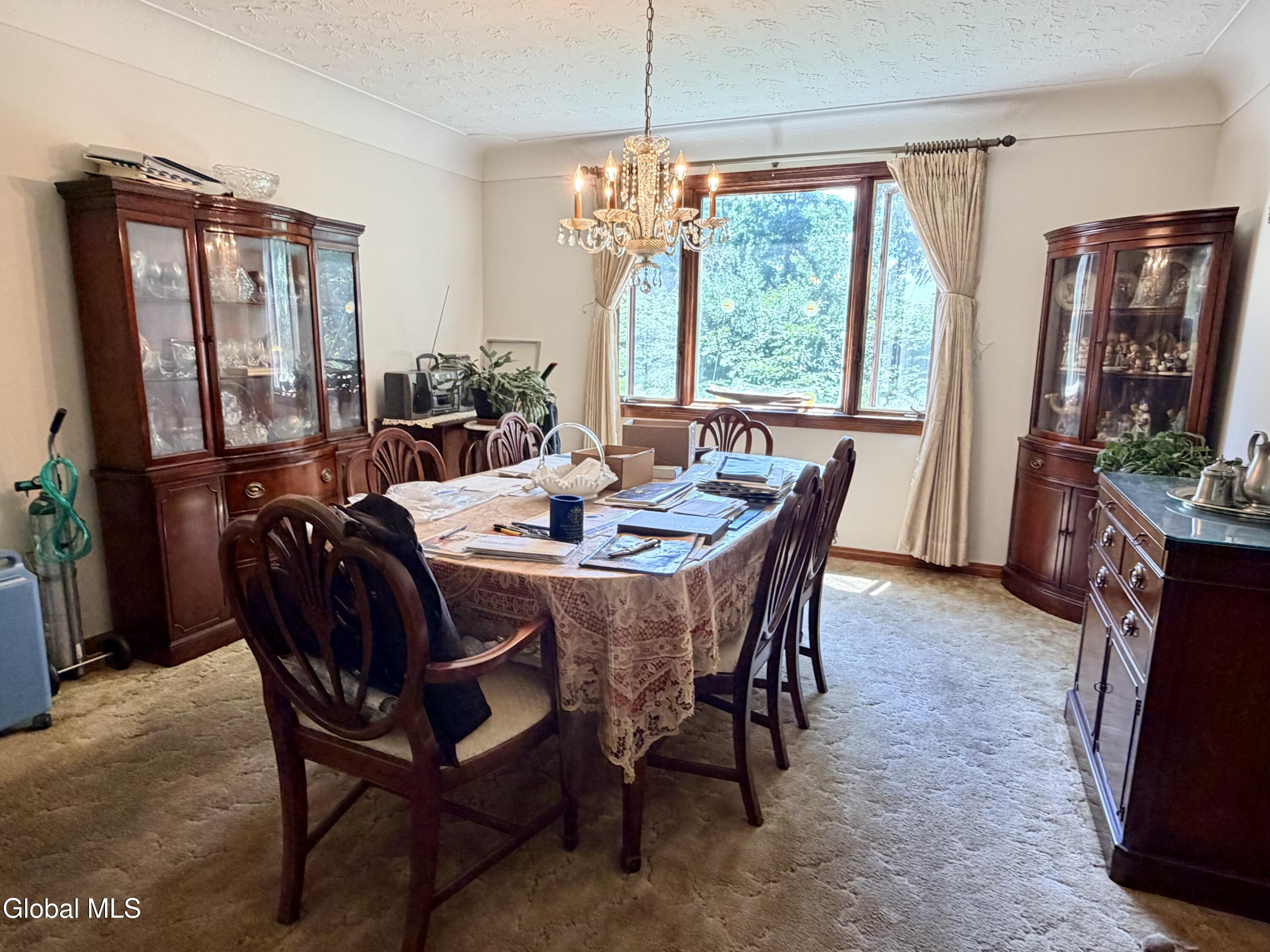 31 Lindbergh Avenue Amsterdam NY 12010
