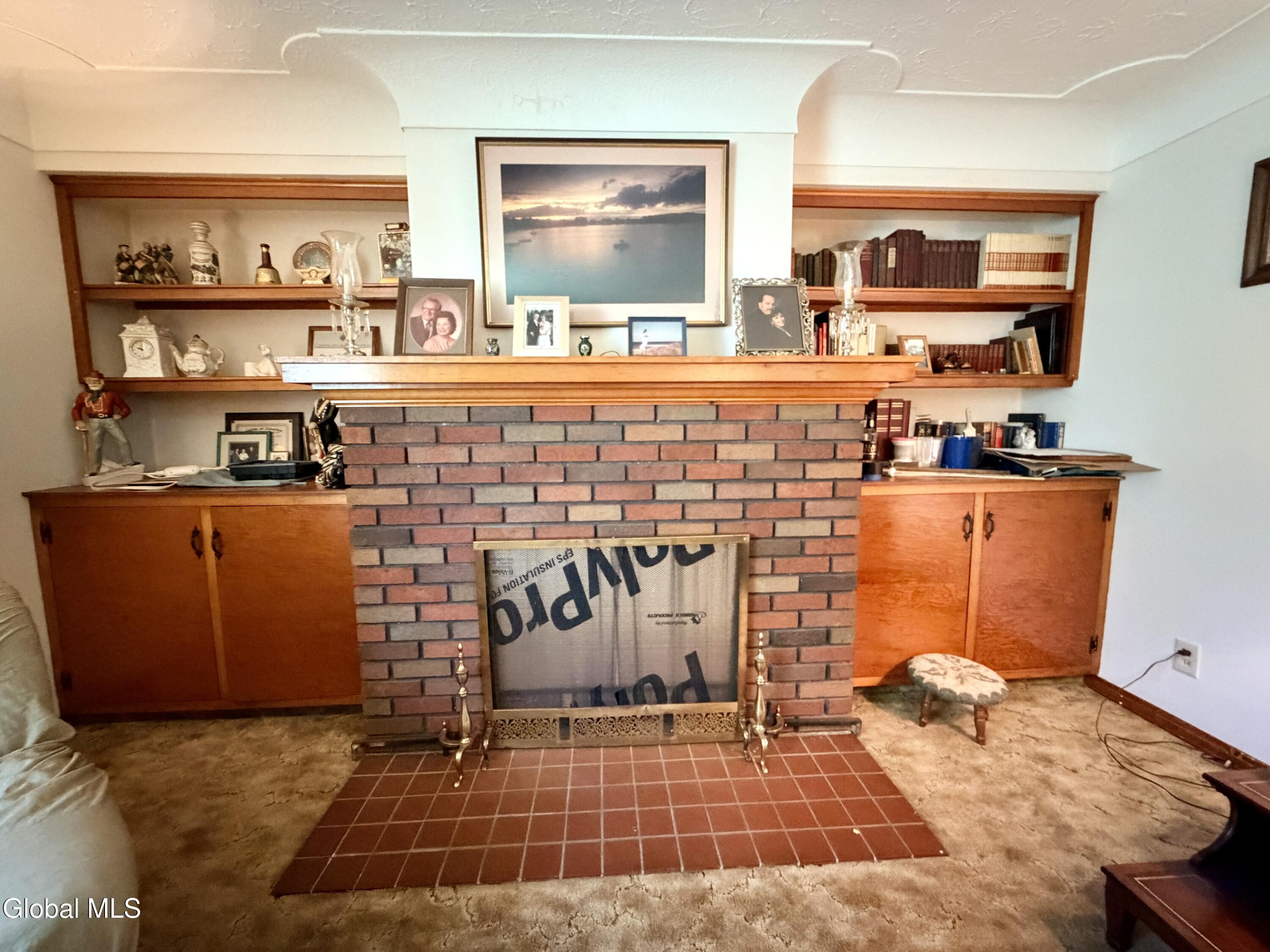 31 Lindbergh Avenue Amsterdam NY 12010