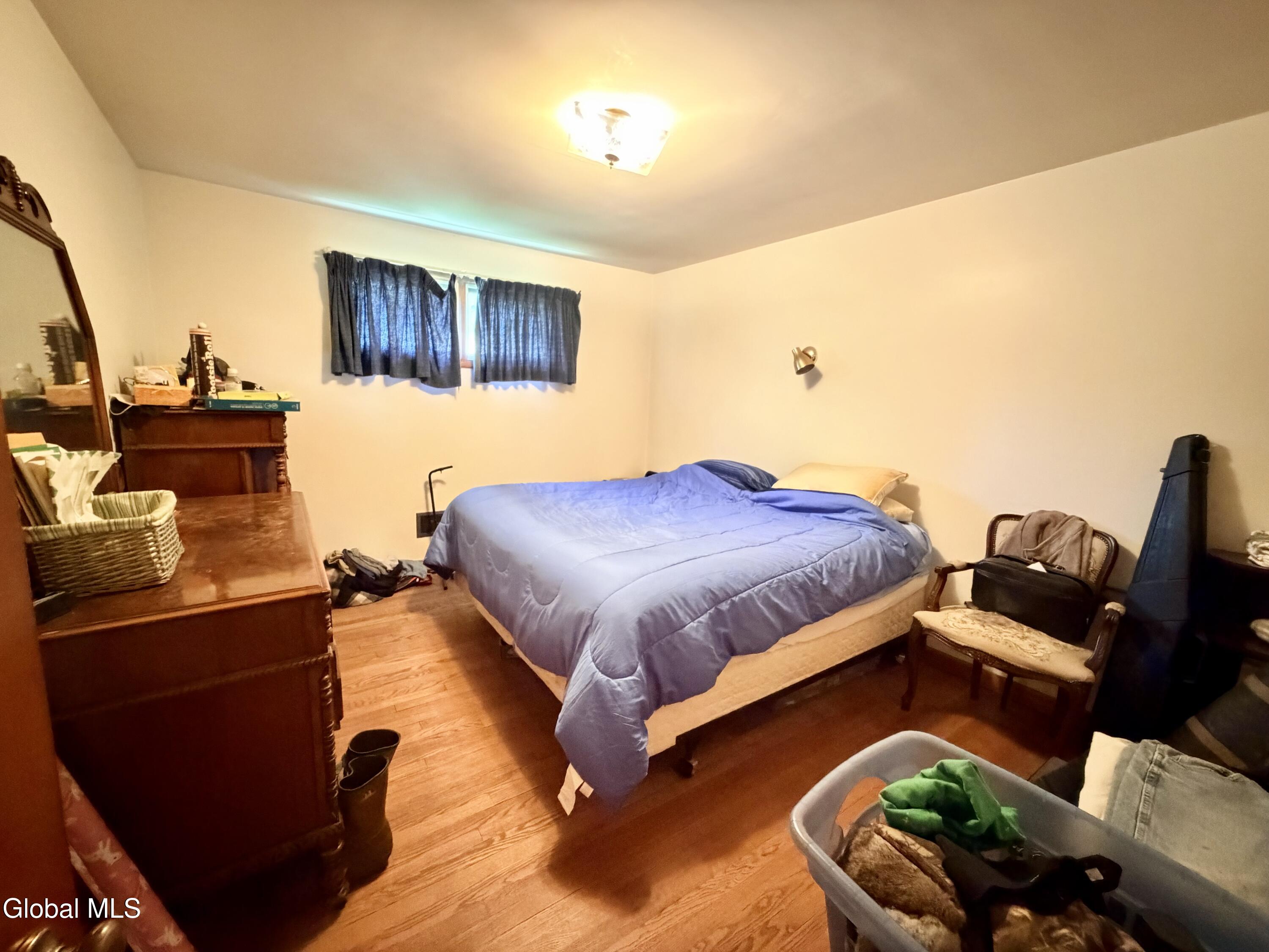 31 Lindbergh Avenue Amsterdam NY 12010