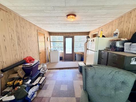31 Lindbergh Avenue Amsterdam NY 12010