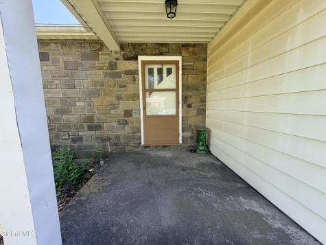31 Lindbergh Avenue Amsterdam NY 12010