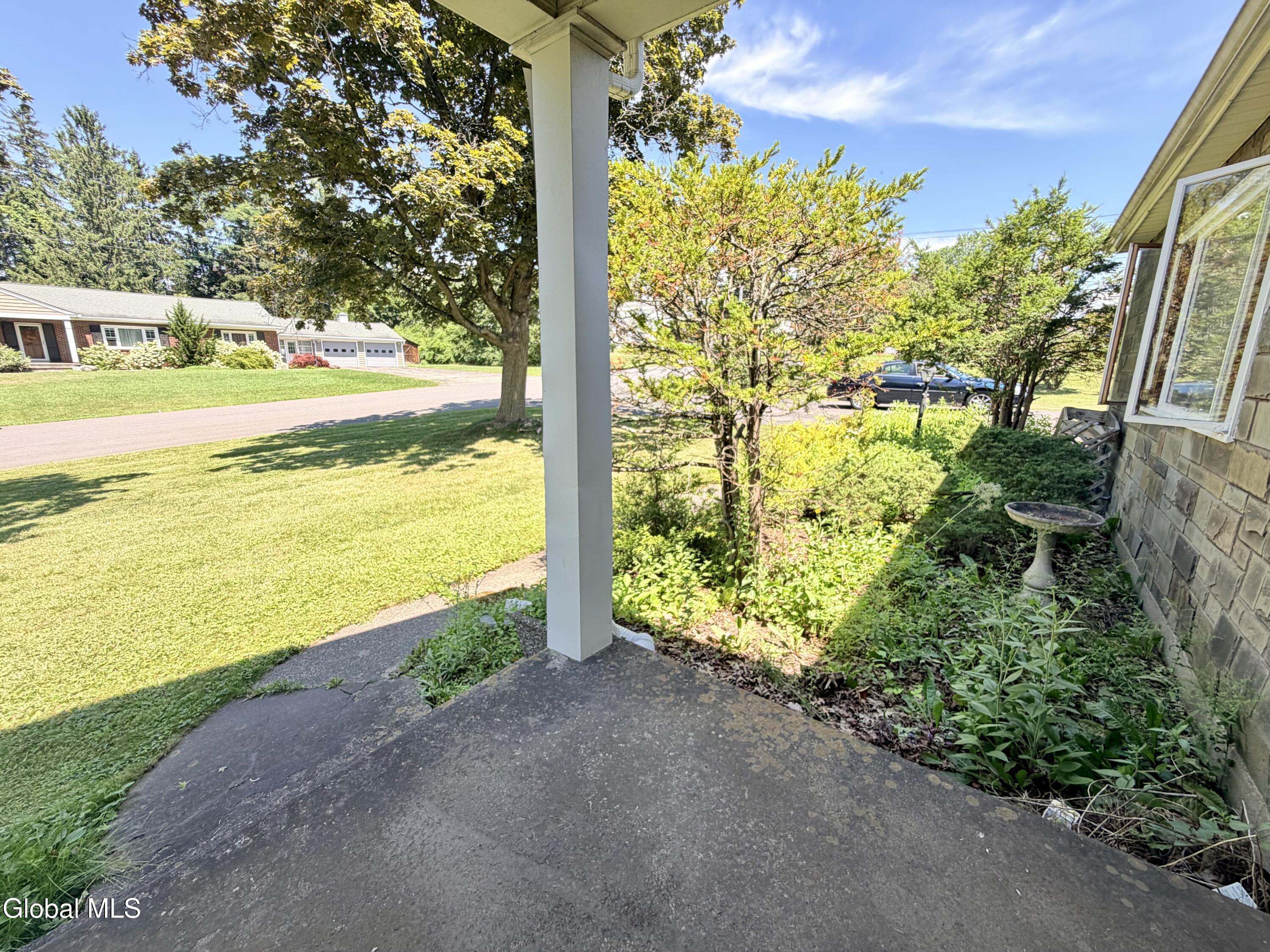 31 Lindbergh Avenue Amsterdam NY 12010