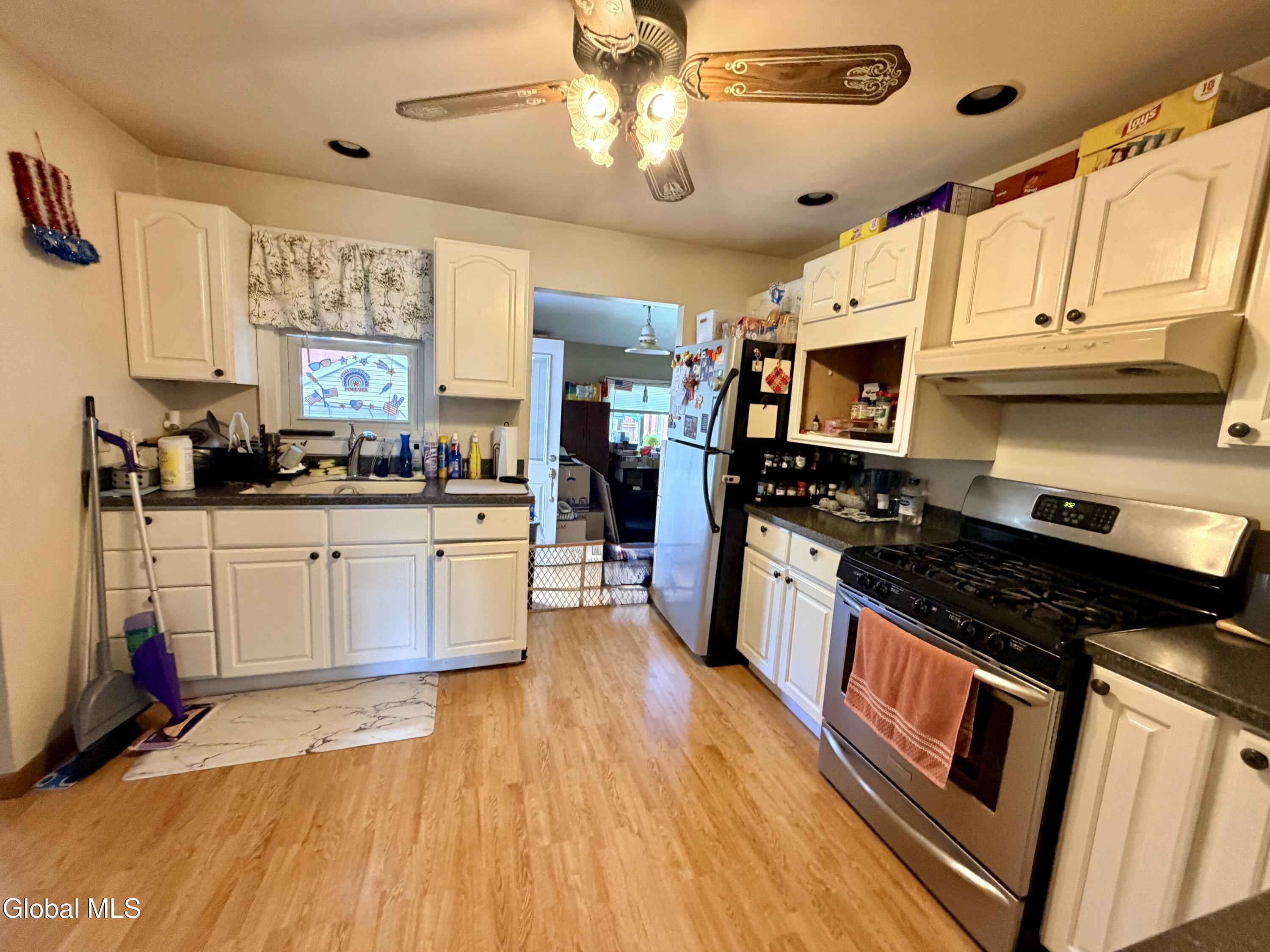 158 8th Avenue Troy NY 12180