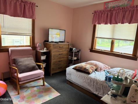 158 8th Avenue Troy NY 12180
