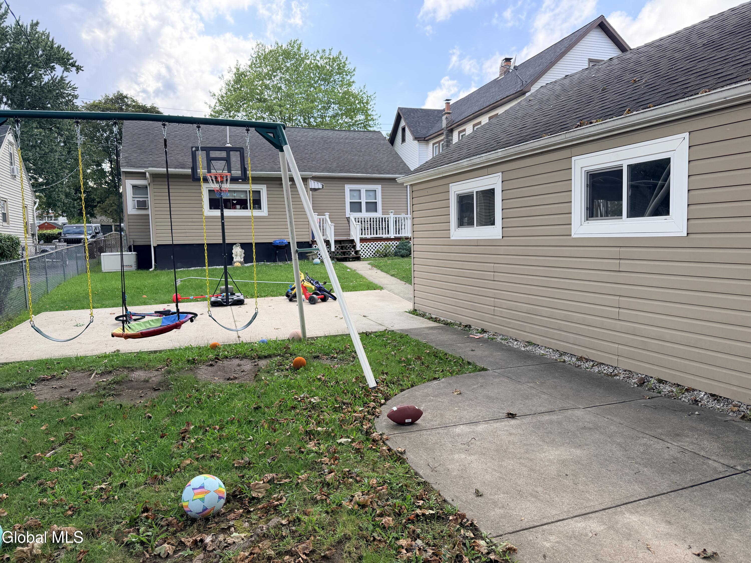 158 8th Avenue Troy NY 12180