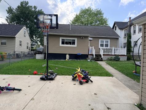 158 8th Avenue Troy NY 12180