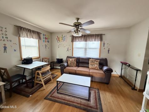 158 8th Avenue Troy NY 12180