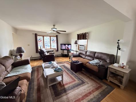 158 8th Avenue Troy NY 12180