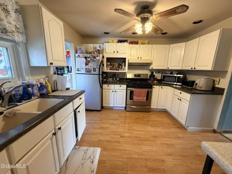 158 8th Avenue Troy NY 12180