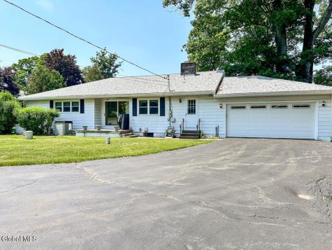 29 Trout Pavilion Road Queensbury NY 12804