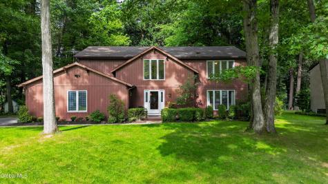 35 Via Maria Drive Glenville NY 12302