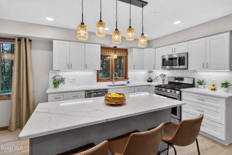 35 Via Maria Drive Glenville NY 12302