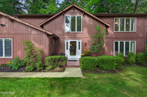 35 Via Maria Drive Glenville NY 12302