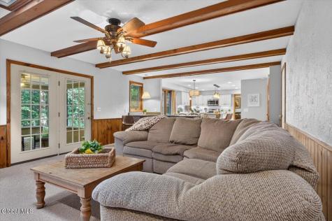 35 Via Maria Drive Glenville NY 12302