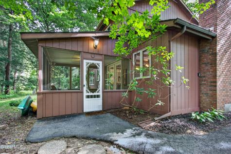 35 Via Maria Drive Glenville NY 12302