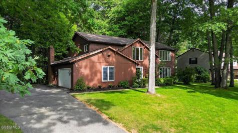 35 Via Maria Drive Glenville NY 12302