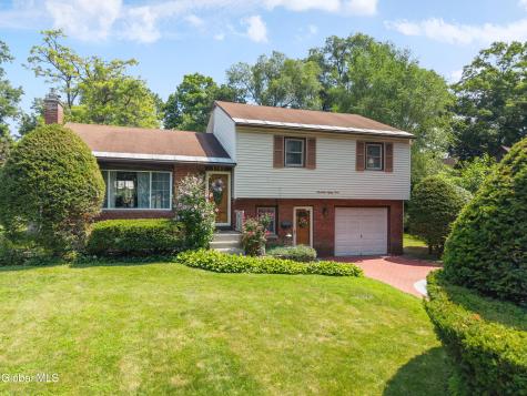1783 St Mary's Lane Schenectady NY 12303