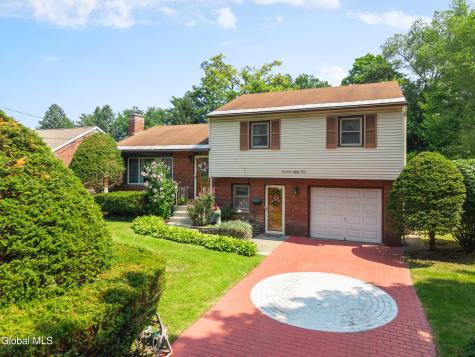 1783 St Mary's Lane Schenectady NY 12303