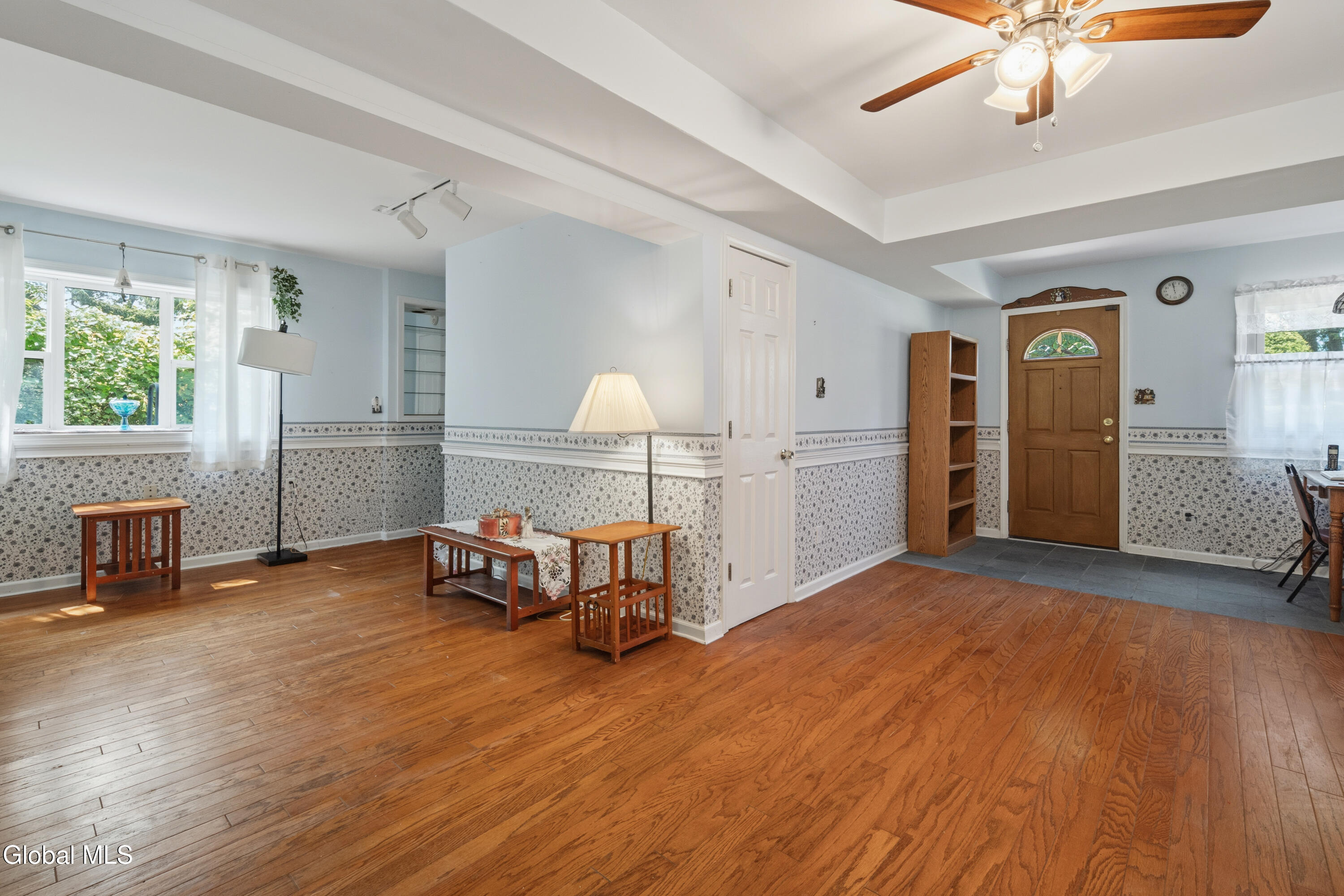 1783 St Mary's Lane Schenectady NY 12303