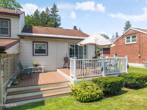 1783 St Mary's Lane Schenectady NY 12303