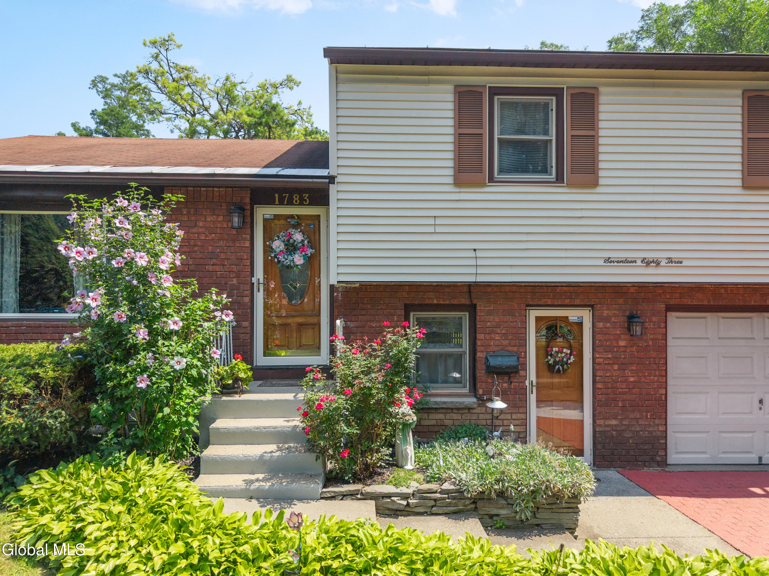 1783 St Mary's Lane Schenectady NY 12303