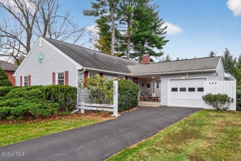 532 Wayne Place Delmar NY 12054