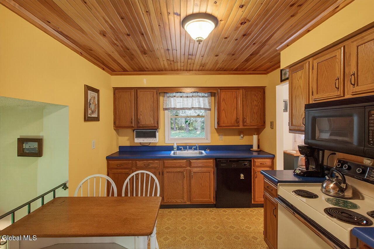68 Wineberry Lane Malta NY 12020