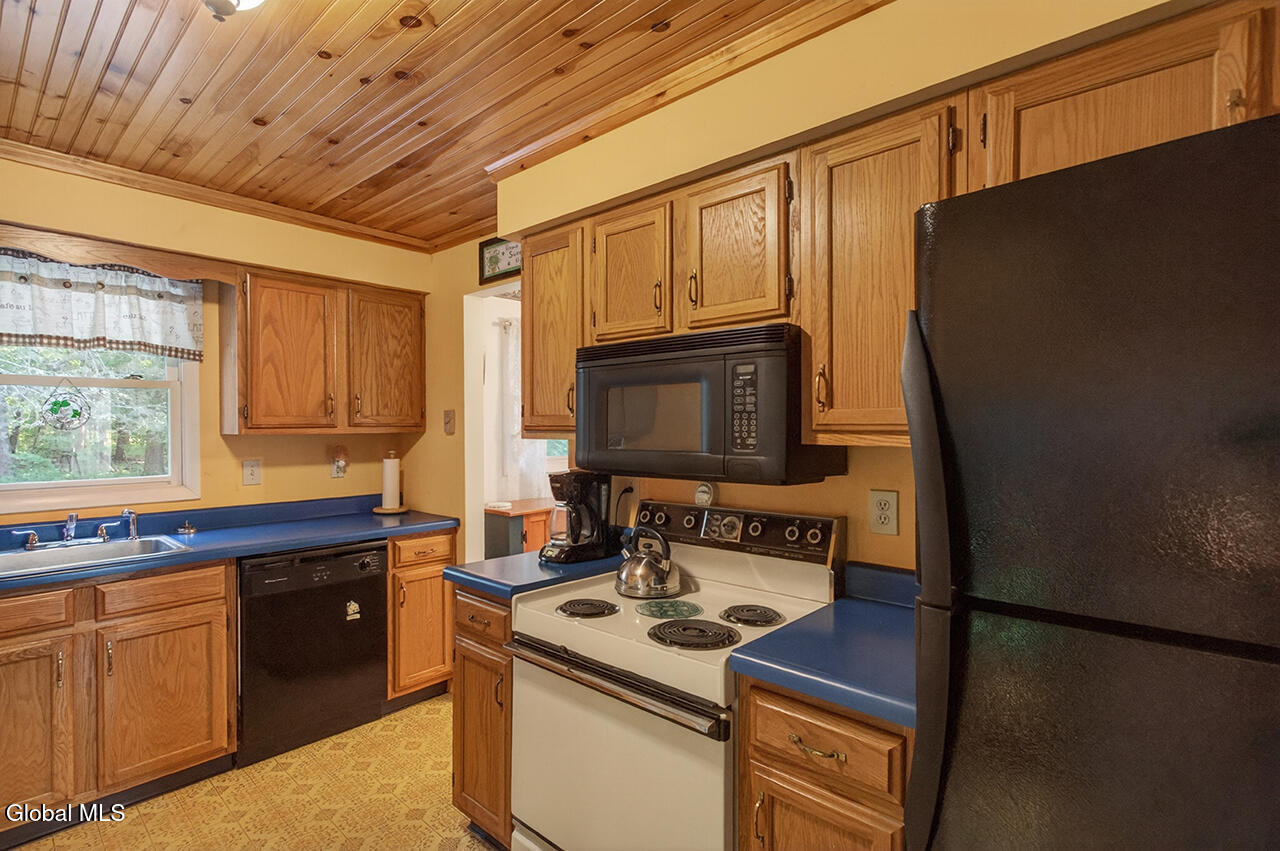 68 Wineberry Lane Malta NY 12020
