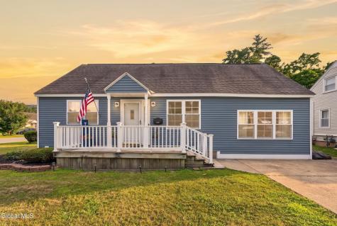 1033 Mckinley Avenue Schenectady NY 12303