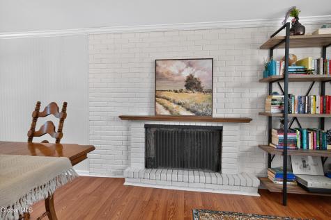 1033 Mckinley Avenue Schenectady NY 12303