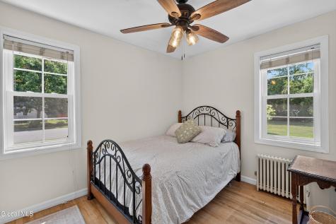 1033 Mckinley Avenue Schenectady NY 12303