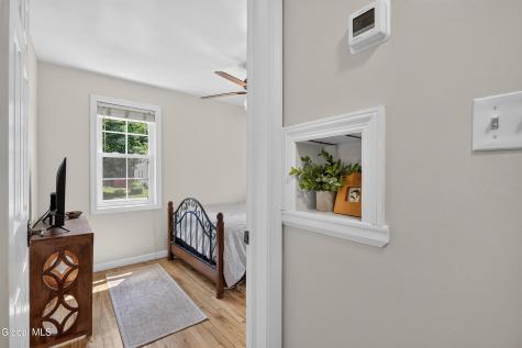 1033 Mckinley Avenue Schenectady NY 12303