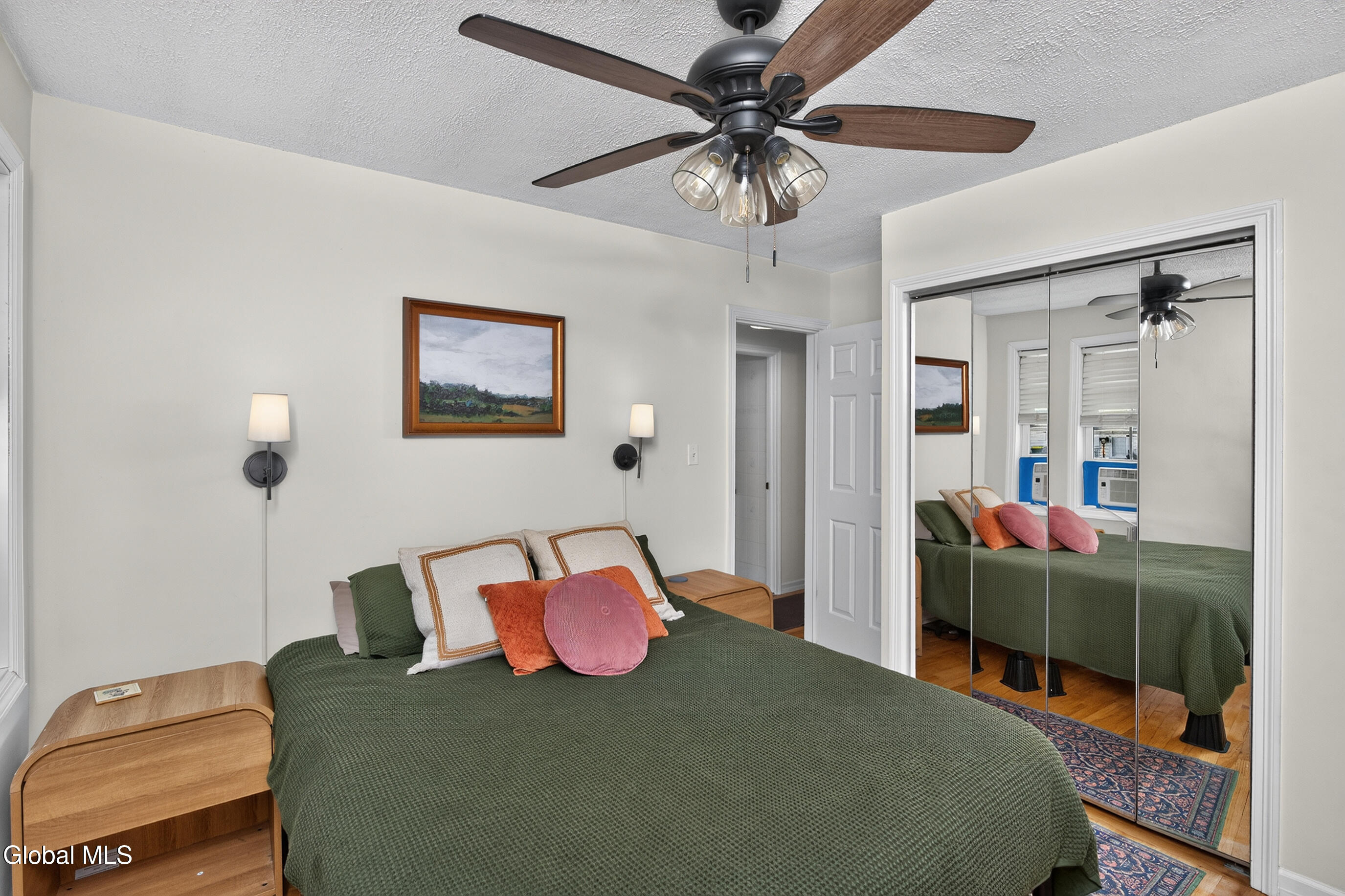 1033 Mckinley Avenue Schenectady NY 12303