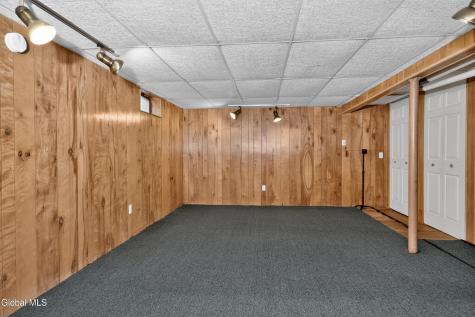 1033 Mckinley Avenue Schenectady NY 12303