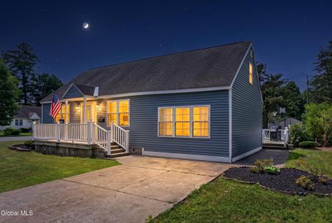 1033 Mckinley Avenue Schenectady NY 12303