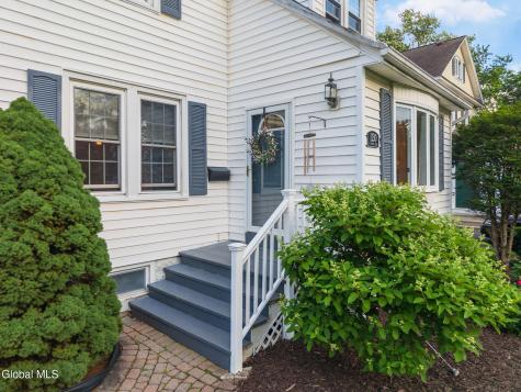 1130 S Country Club Drive Niskayuna NY 12309